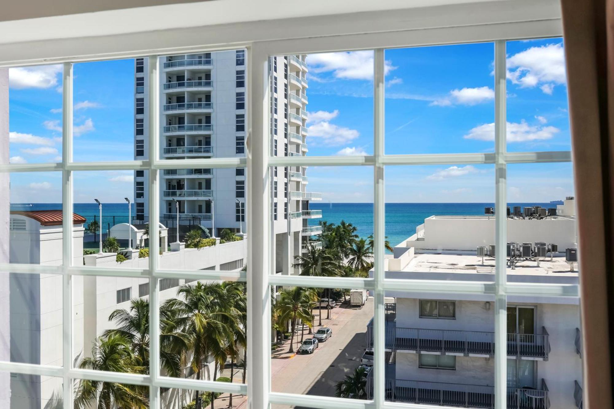 Ocean Spray Hotel Miami Beach Eksteriør billede